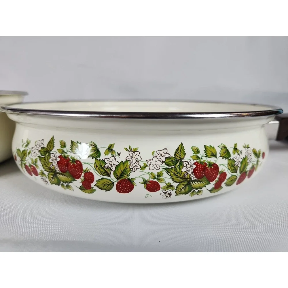 VTG Sheffield Strawberries n Cream Enamel Skillets Fry Pan Set 8